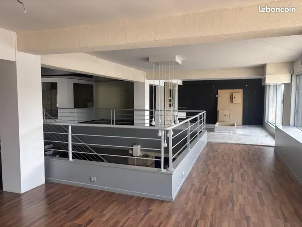 Local commercial 500 m²