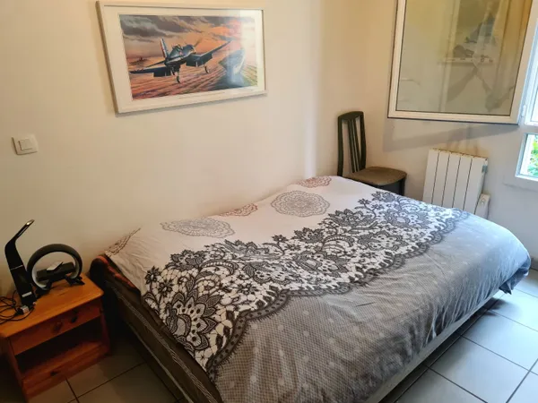 Loue une chambre dans un appartement de 76m²