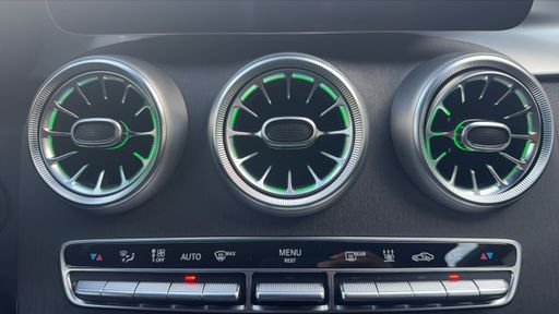 Mercedes Classe GLC 300 e  320 EQ Power 4Matic 9G-Tronic - AMG Line – 2021 – 27029 km – Hybride essence – Boîte Automatique — photo 15