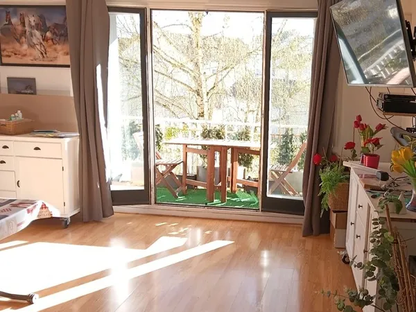 Vends T4 82m2 balcon exposé Est à 1h de la gare Montparnasse