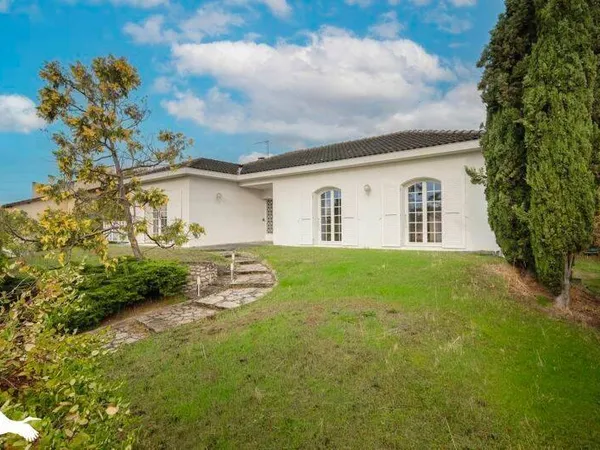 Maison 5 pièces 145 m²