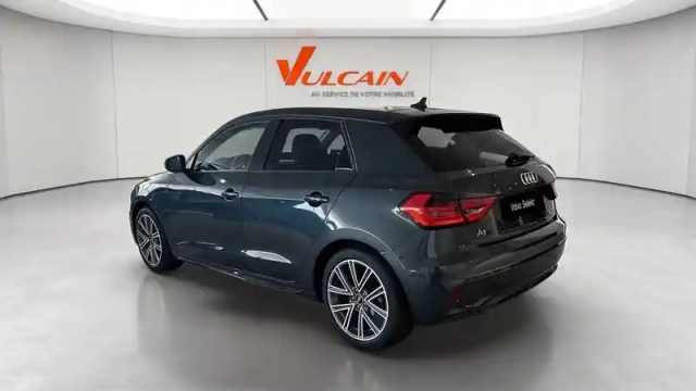Audi A1 sportback 30 tfsi 110 ch s tronic 7 — photo 3