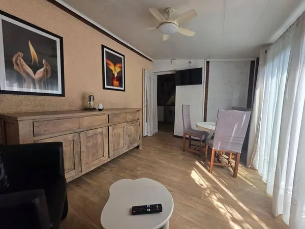 Grand studio meublé 32m² domaine privé sécurisé