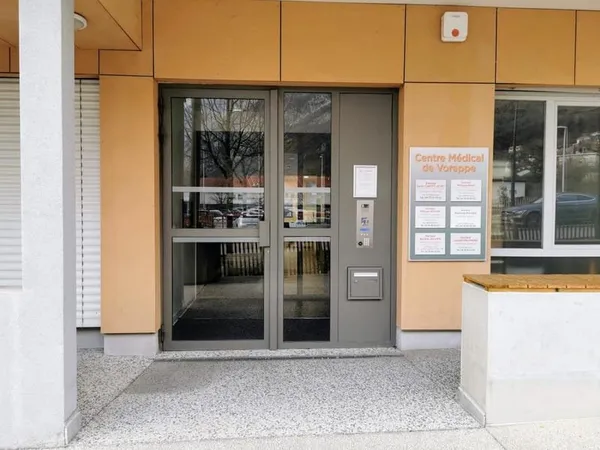 Grand Bureau au sein d'un cabinet médical - Immobilier d'entreprise-