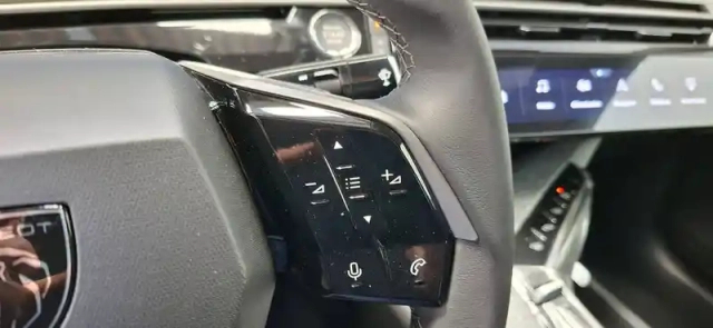 Peugeot 3008 hybrid 145 e-dcs6 — photo 69