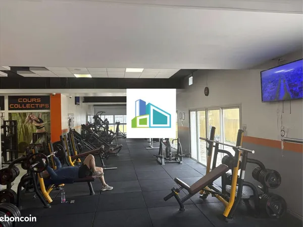 Local commercial 917 m² La Garde