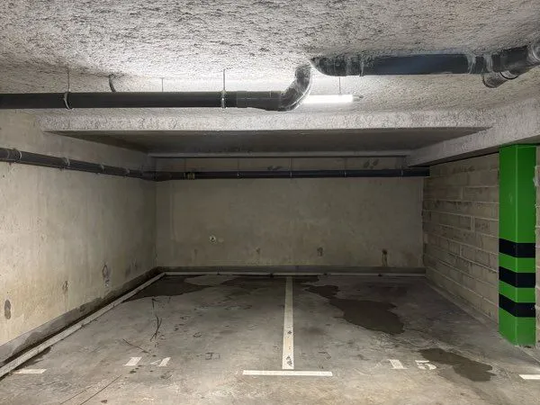 2 places de parking couvertes et sécurisées à louer - Résidence Coeur Boisée