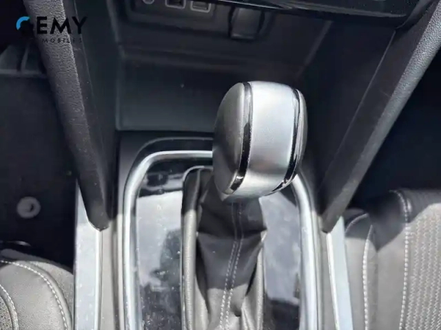 Renault Megane mégane iv berline e-tech plug-in hybride 160 - 21n — photo 22