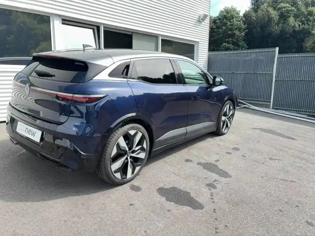Renault Megane e-tech ev60 220 ch optimum charge — photo 4