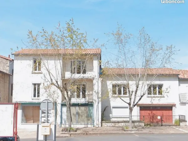 Ensemble Maison de ViLLe & Commerce