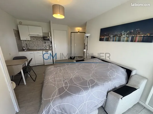 Studio 1 pièce 21 m²
