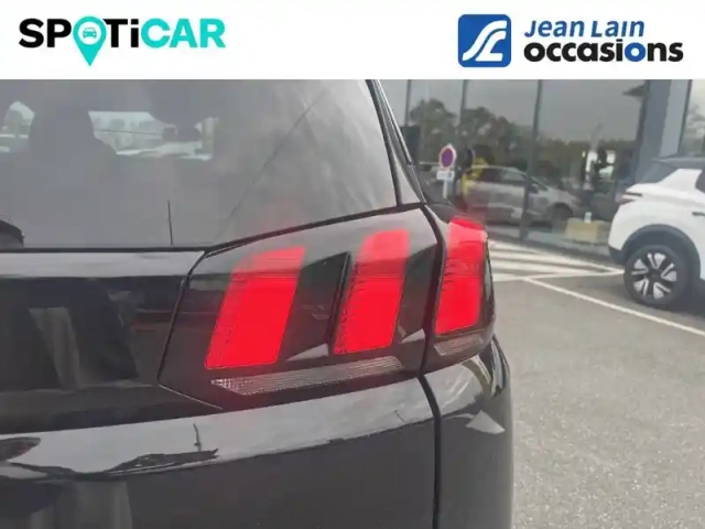 Peugeot 5008 puretech 130ch s&amp;s bvm6 — photo 17