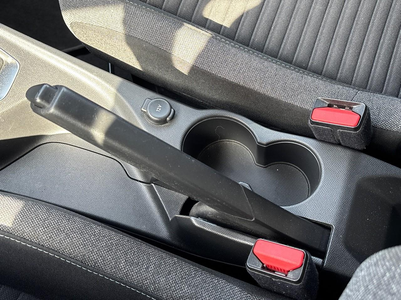 Peugeot 208 1.2 puretech 75ch s&s style — photo 31