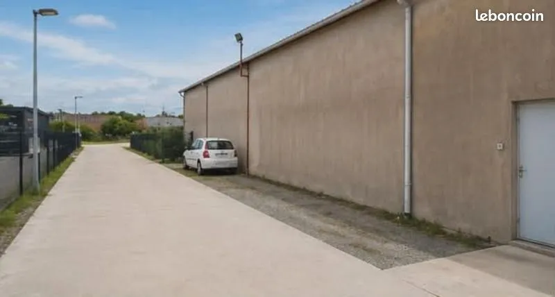 Photo 3