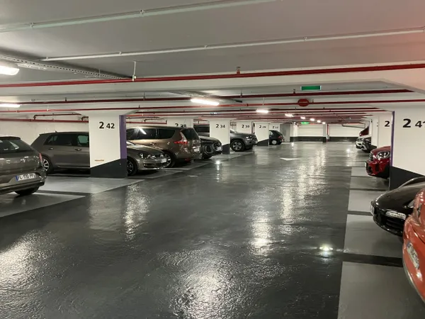 Vends parking - 12m²