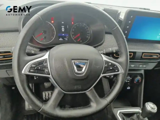 Dacia Sandero tce 90 - 22 — photo 28