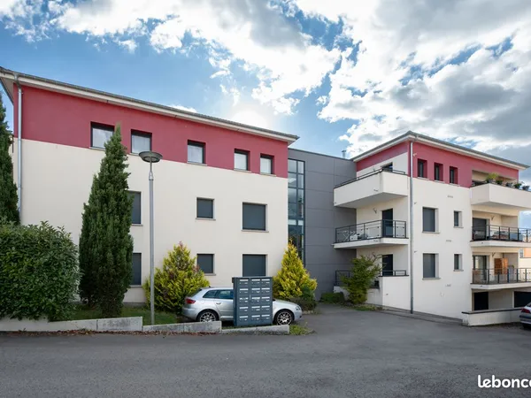 Beau T3 62m² avec terrasse 55m²