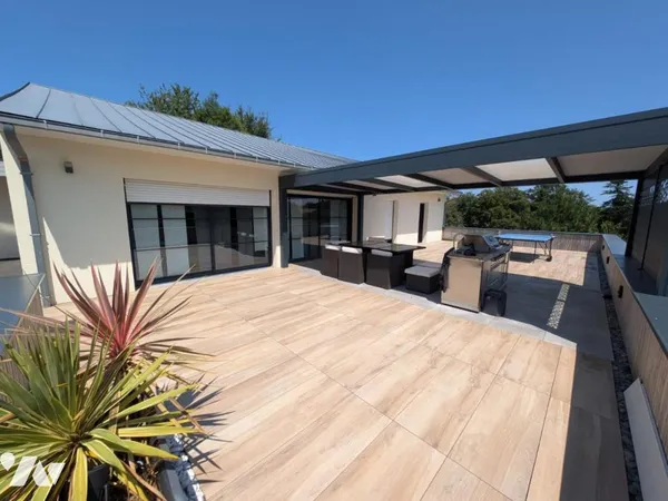 Maison 6 pièces 184 m²