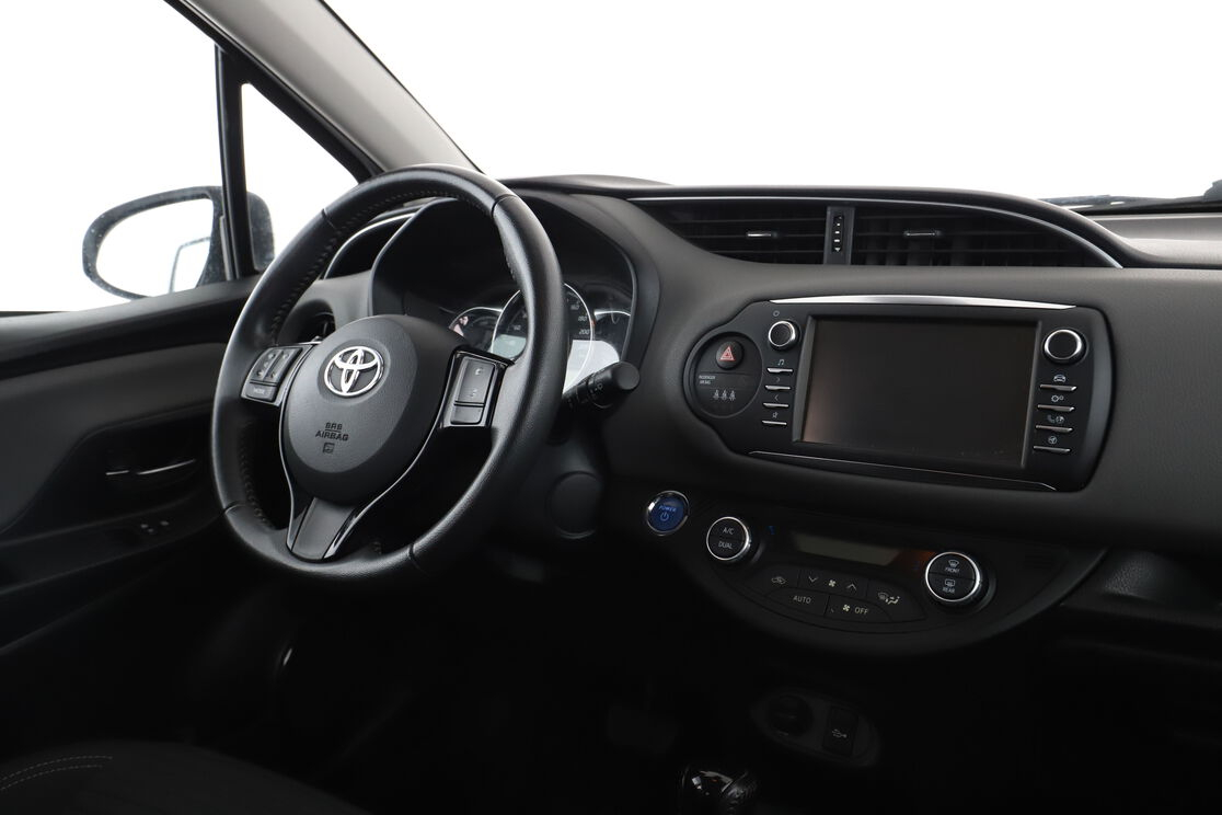 Toyota Yaris 1.5 Hybrid France — photo 12