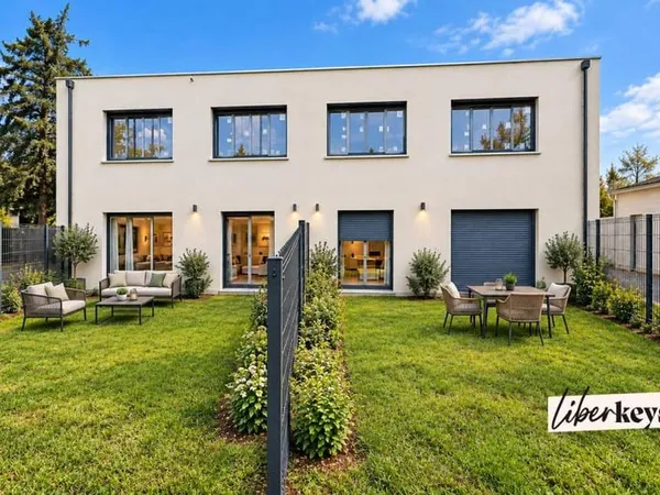 Maison 8 pièces 200 m²