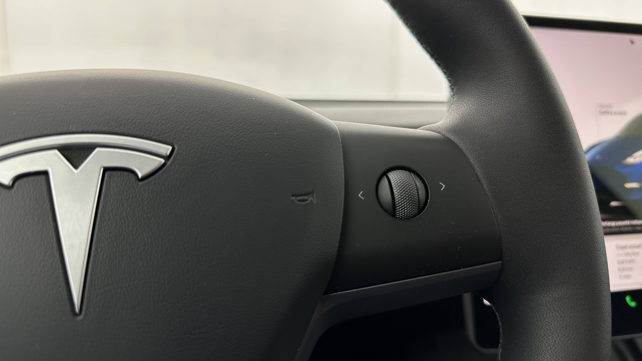 Tesla MODEL Y Grande Autonomie Dual Motor AWD — photo 25