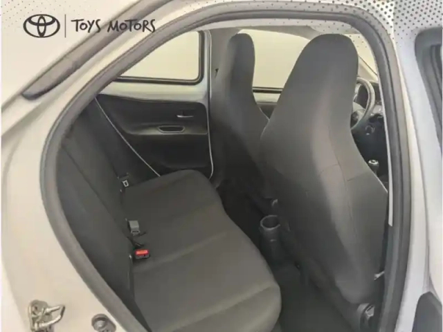 Toyota Aygo 1.0 vvt-i 72 dynamic — photo 13