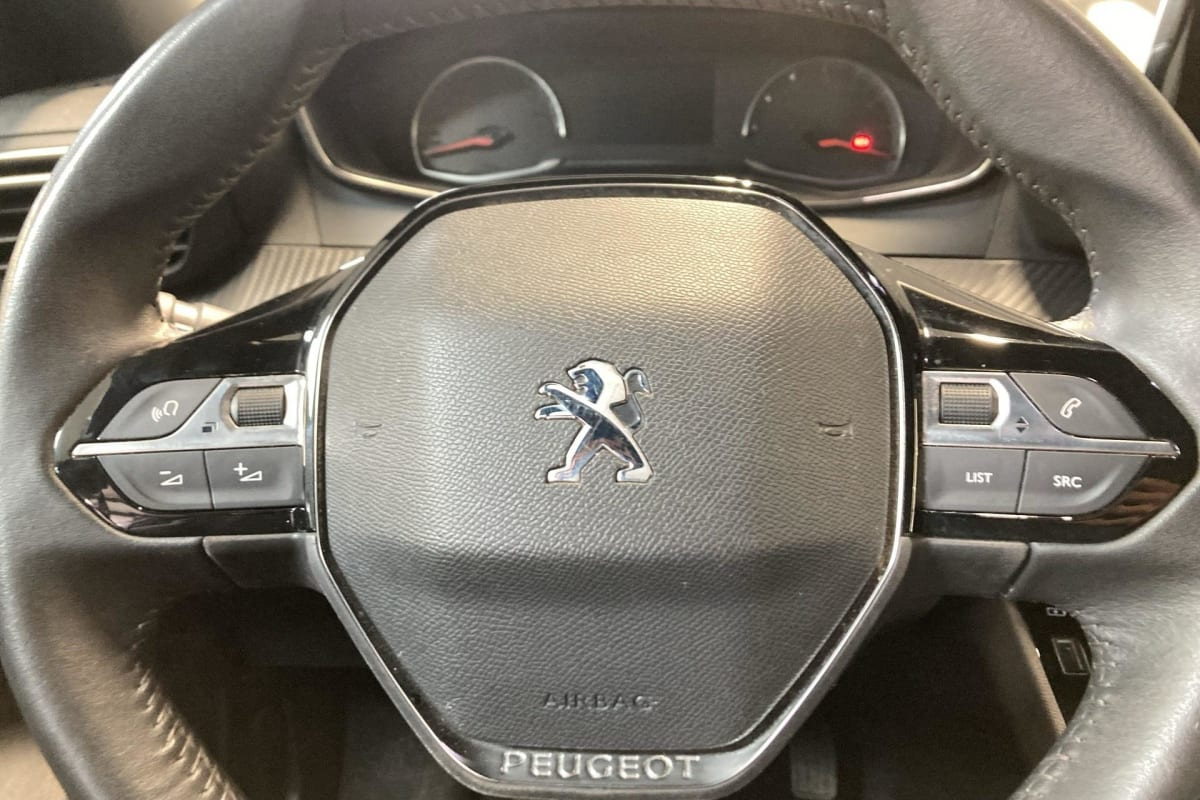 Peugeot 2008 — photo 15