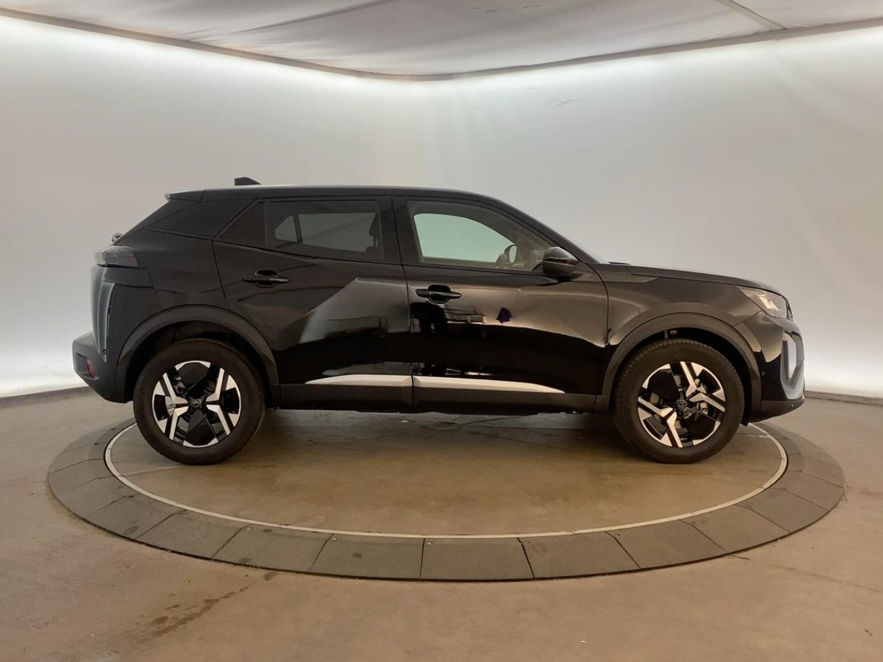Peugeot 2008 hybrid 145 ch e-dcs6 allure — photo 4