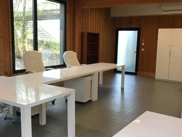 Location bureaux de 52m2 à 210m2