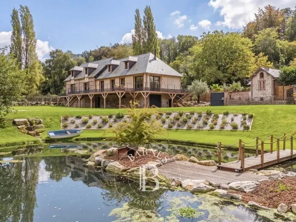 Maison 9 pièces 204 m²