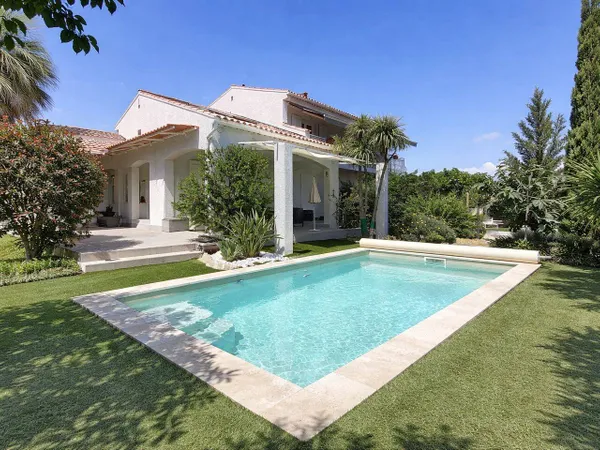 Villa 6 pièces 190 m²