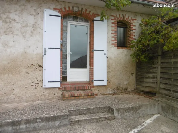 Loue appartement F2 en RDC