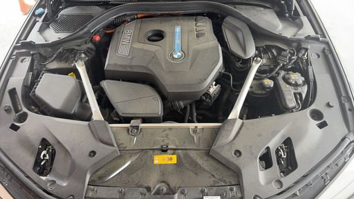 BMW Serie 5 530e iPerformance 252 Plug in Hybrid Steptronic8 - M Sport – 2020 – 115044 km – Hybride rechargeable – Boîte Automatique — photo 57