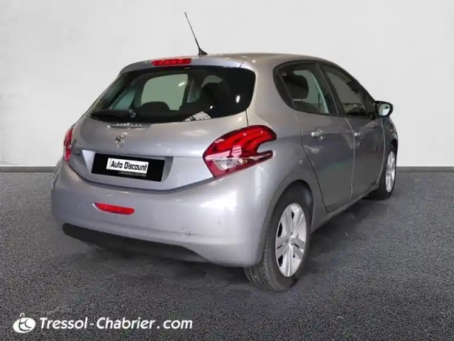 Peugeot 208 puretech 82ch s&amp;s bvm5 signature — photo 13