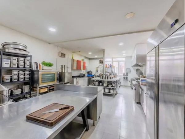 Maison 4 pièces 230 m²