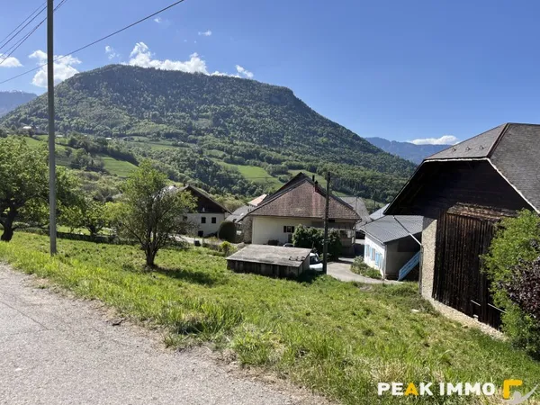 Terrain 440 m²