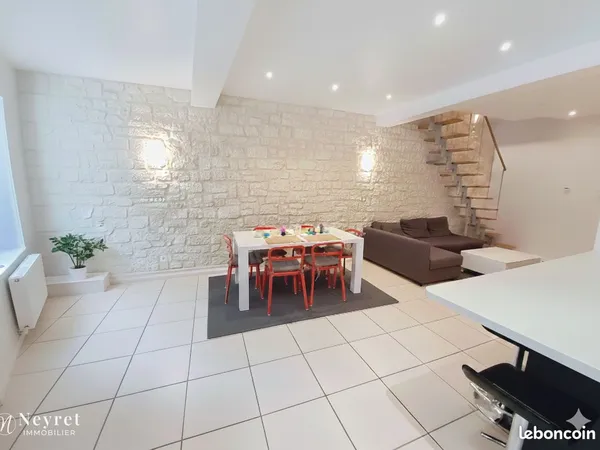 Triplex 6 pièces 127 m²