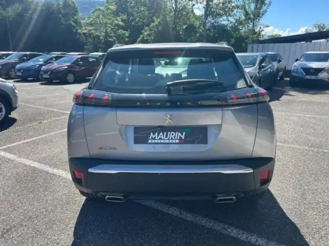 Peugeot 2008 1.2 puretech 130ch s&amp;s allure 7cv — photo 6