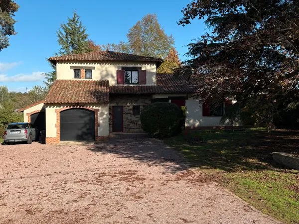 Maison de 150 m² - Esprit mas provençal, parc arboré, piscine chauffée et jacuzzi