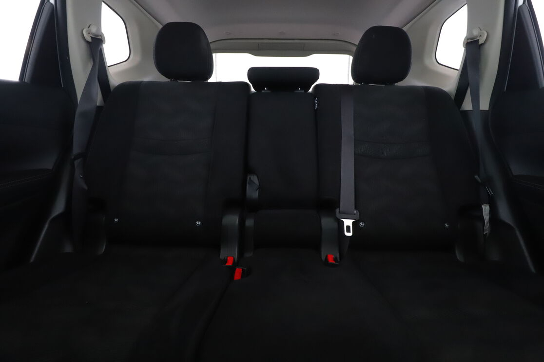 Nissan X-Trail 1.6 dCi N-Connecta — photo 14