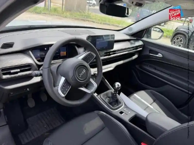 Jeep Avenger 1.2 turbo t3 100ch altitude — photo 15