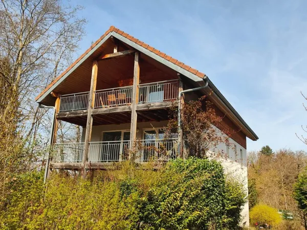 STUDIO MEUBLE 27 M² CALME ET CAMPAGNE
