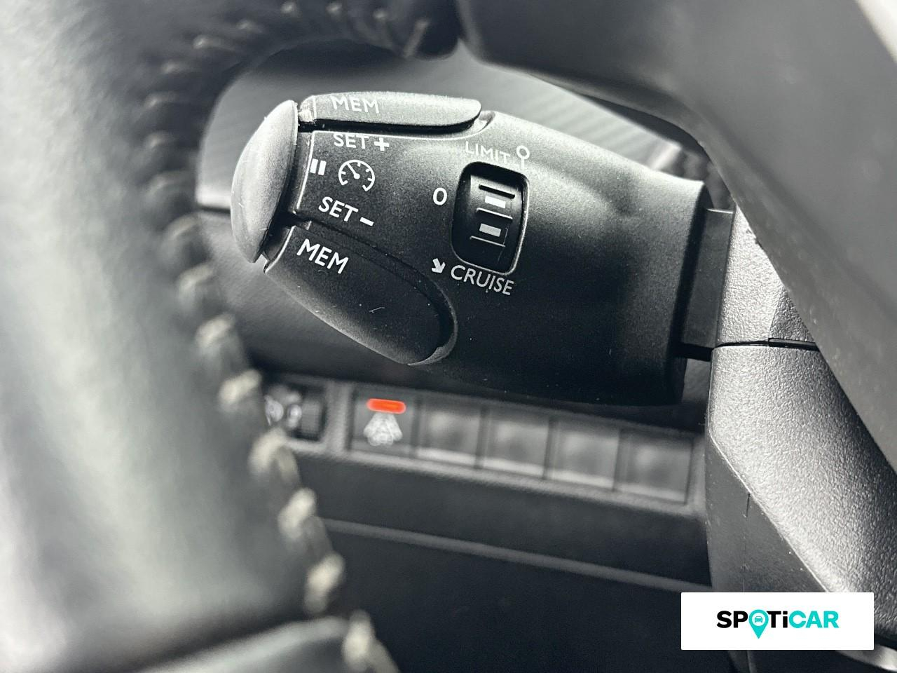 Peugeot 208 1.2 puretech 75ch s&s active — photo 19