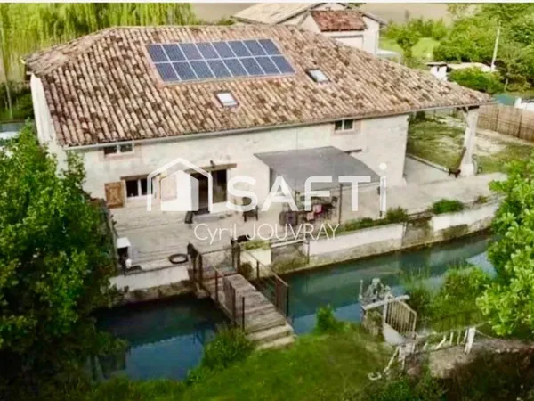 Belle maison en pierre