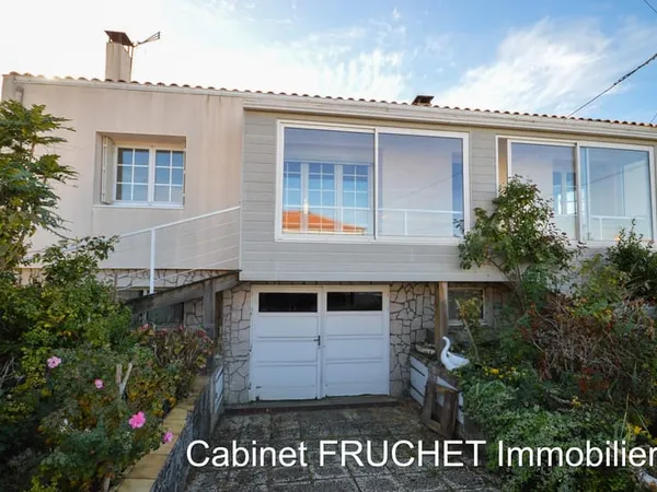 CHANTONNAY - Maison 3 sous-sol, proche centre ville