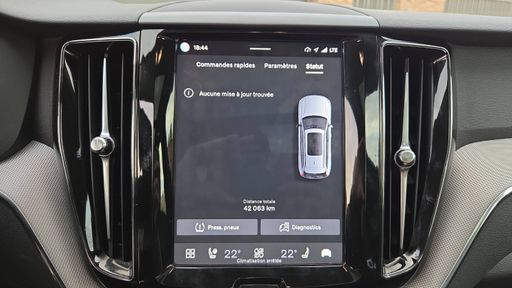 Volvo XC60 T6 Recharge 2.0 Ti 253 Plug in Hybrid 145 AWD Geartronic8 - Plus Style Dark – 2024 – 42063 km – Hybride rechargeable – Boîte Automatique — photo 14