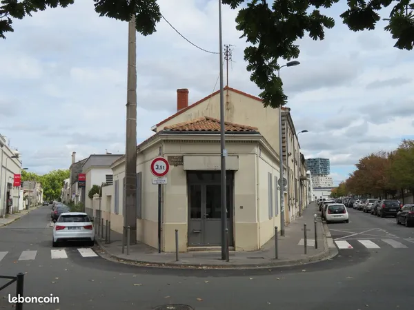 Location local bureaux + garage