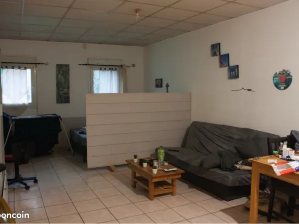 Apparemment à vendre