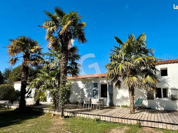 Propriété 7 pièces 220 m²
