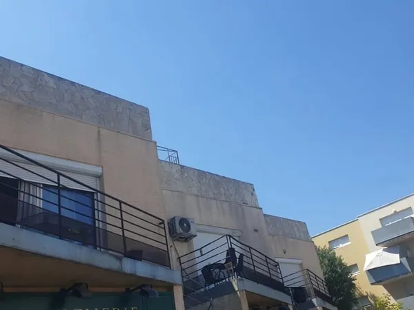 Bien immobilier de rendement Vente Alès 300m² 740000€